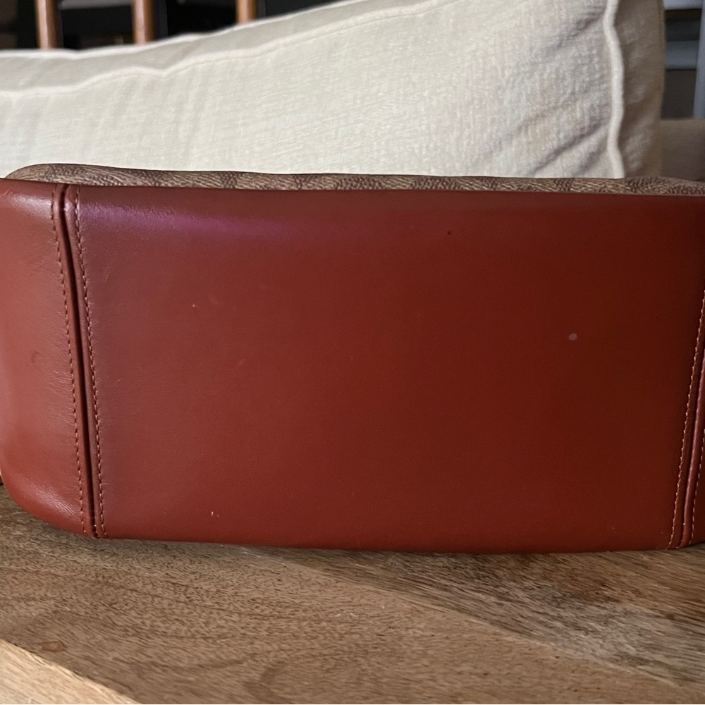 Coach Cary Crossbody Bag - Picture 3 of 8